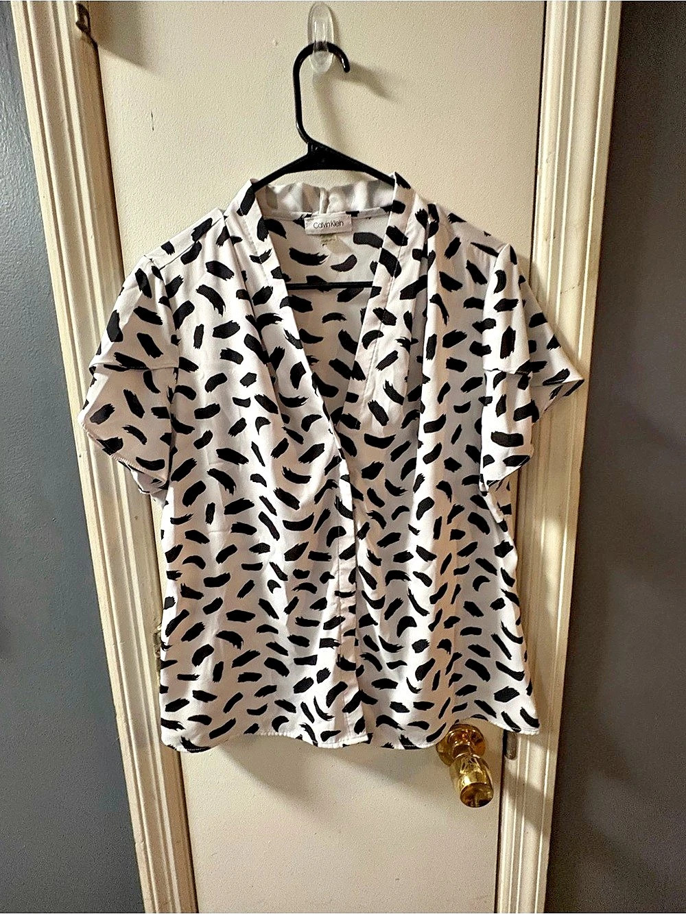 Calvin Klein Abstract Print Button Down Blouse in White & Black Like New